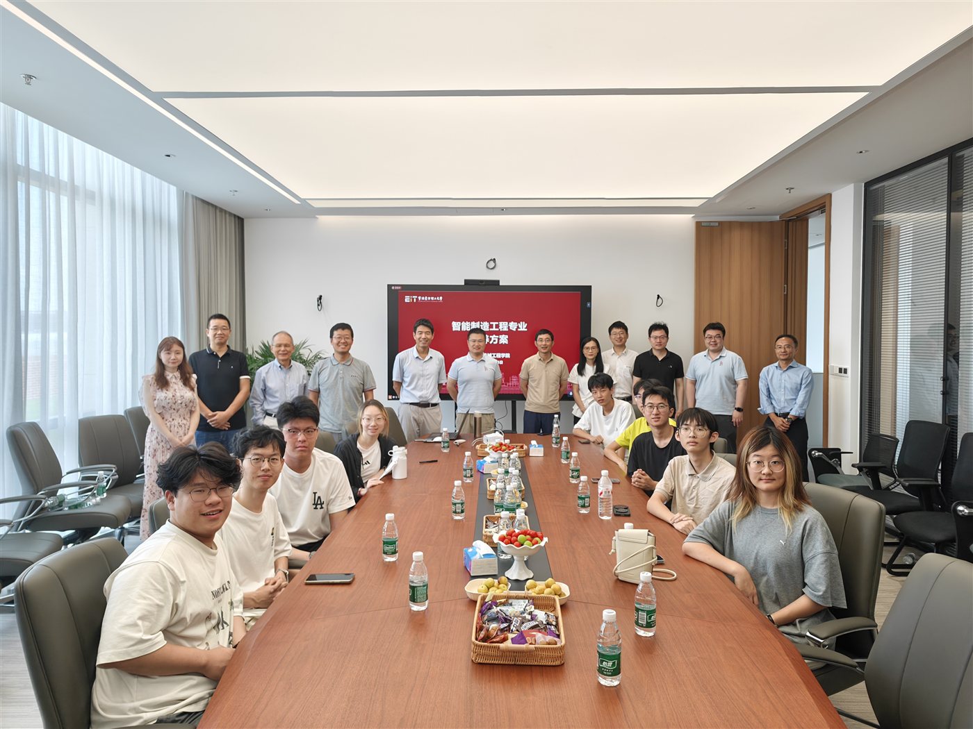 力学与机械工程学院举行2025级智能制造工程专业首次师生见面会